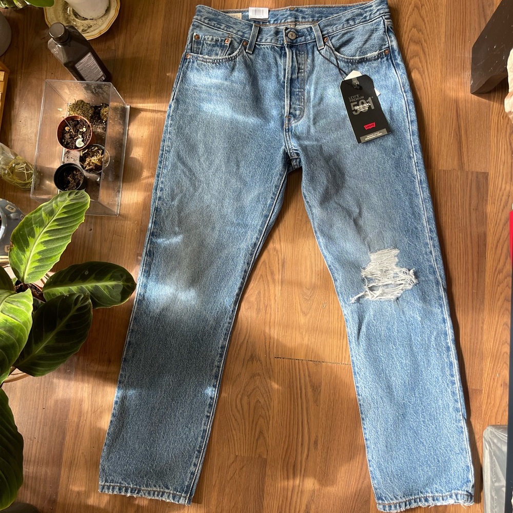 NWT Levi’s 501ON HOLD